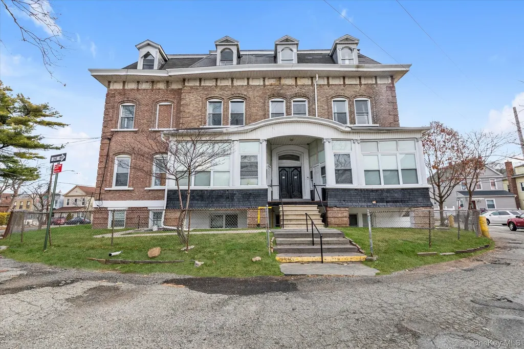 11-41 123 Street Bayside NY 11361