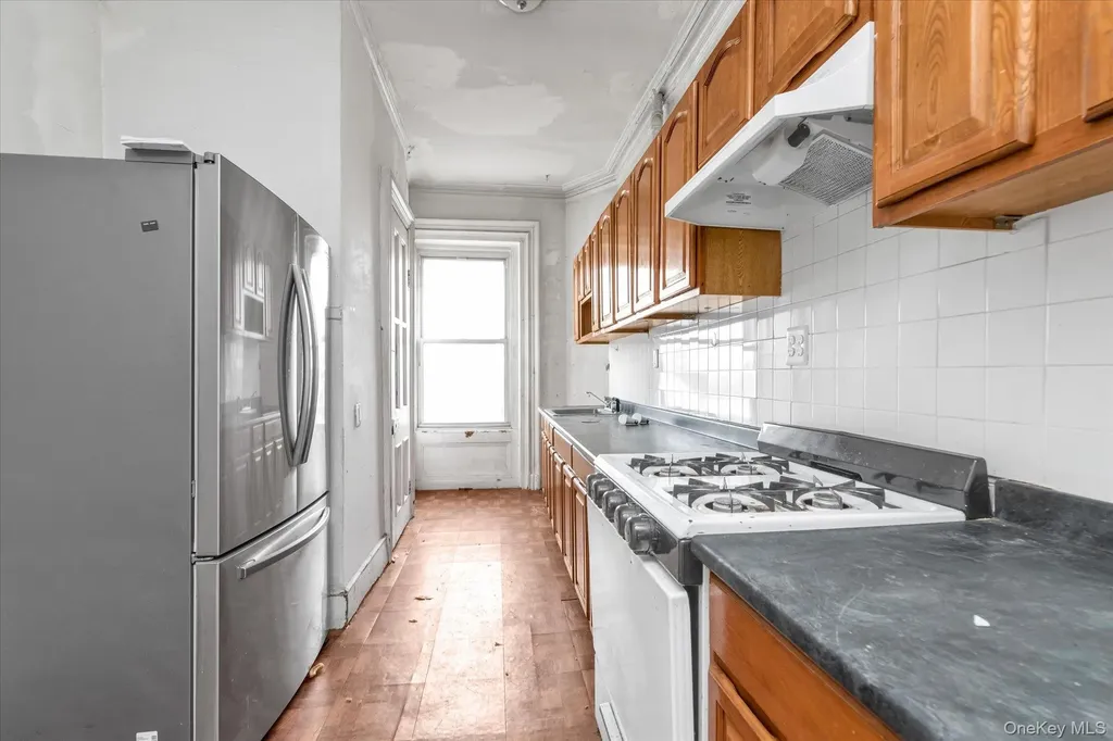 11-41 123 Street Bayside NY 11361