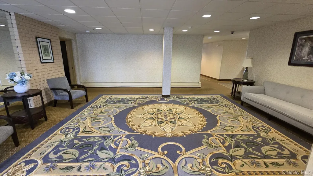30 Daley Place Lynbrook NY 11563