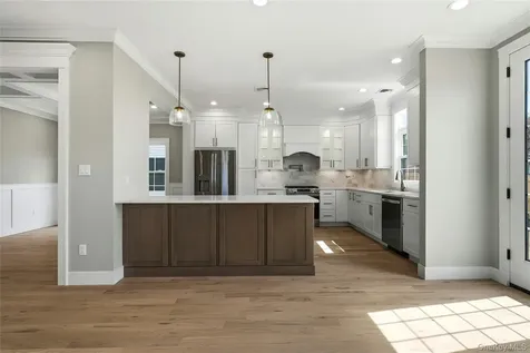 3380 Woodward Avenue Wantagh NY 11793
