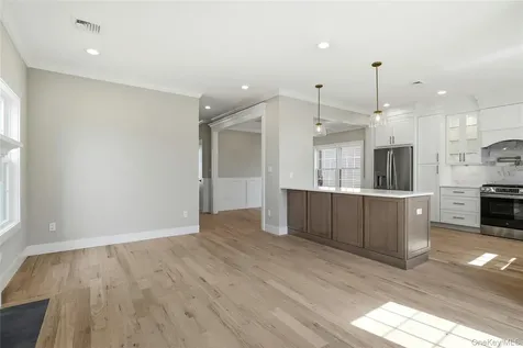 3380 Woodward Avenue Wantagh NY 11793