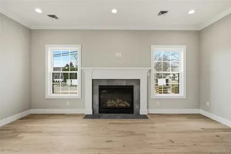 3380 Woodward Avenue Wantagh NY 11793