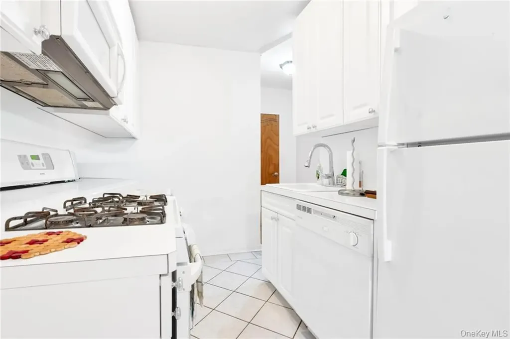 3101 Ocean Parkway Brooklyn NY 11235