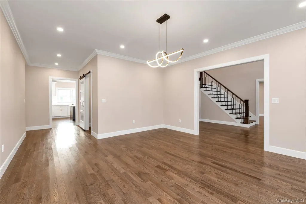 34 Calumet Drive Dix Hills NY 11746