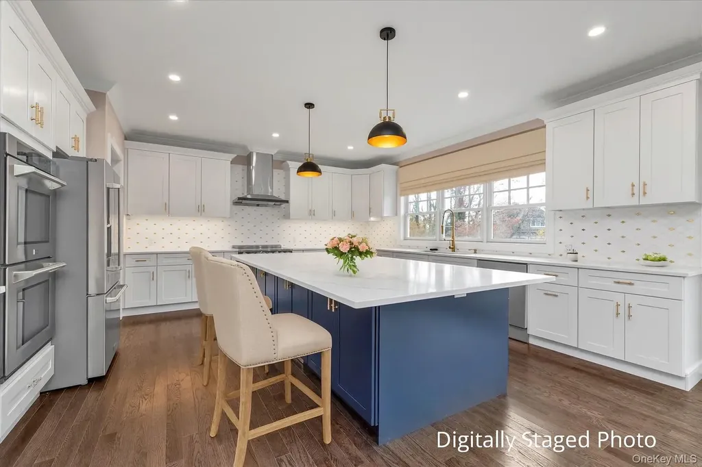 34 Calumet Drive Dix Hills NY 11746