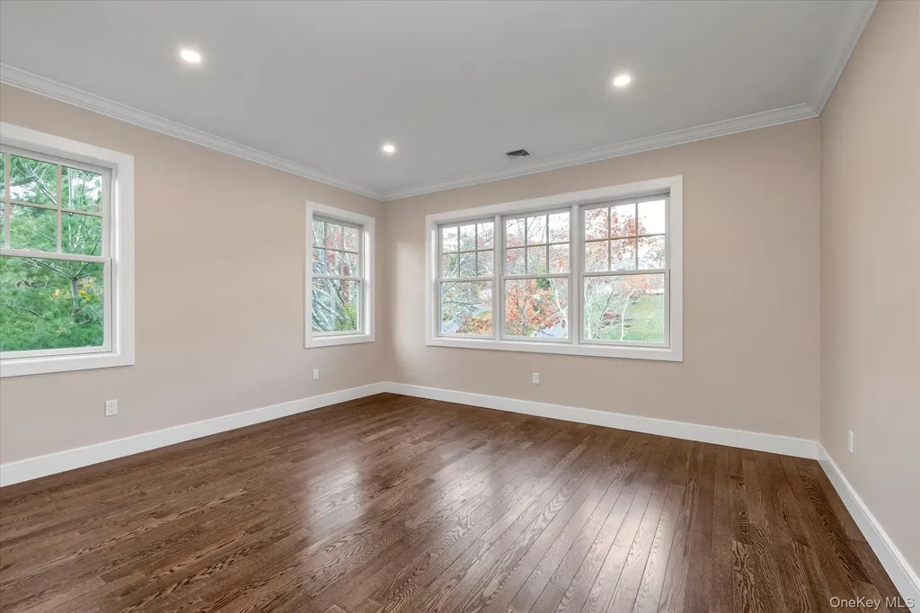 34 Calumet Drive Dix Hills NY 11746