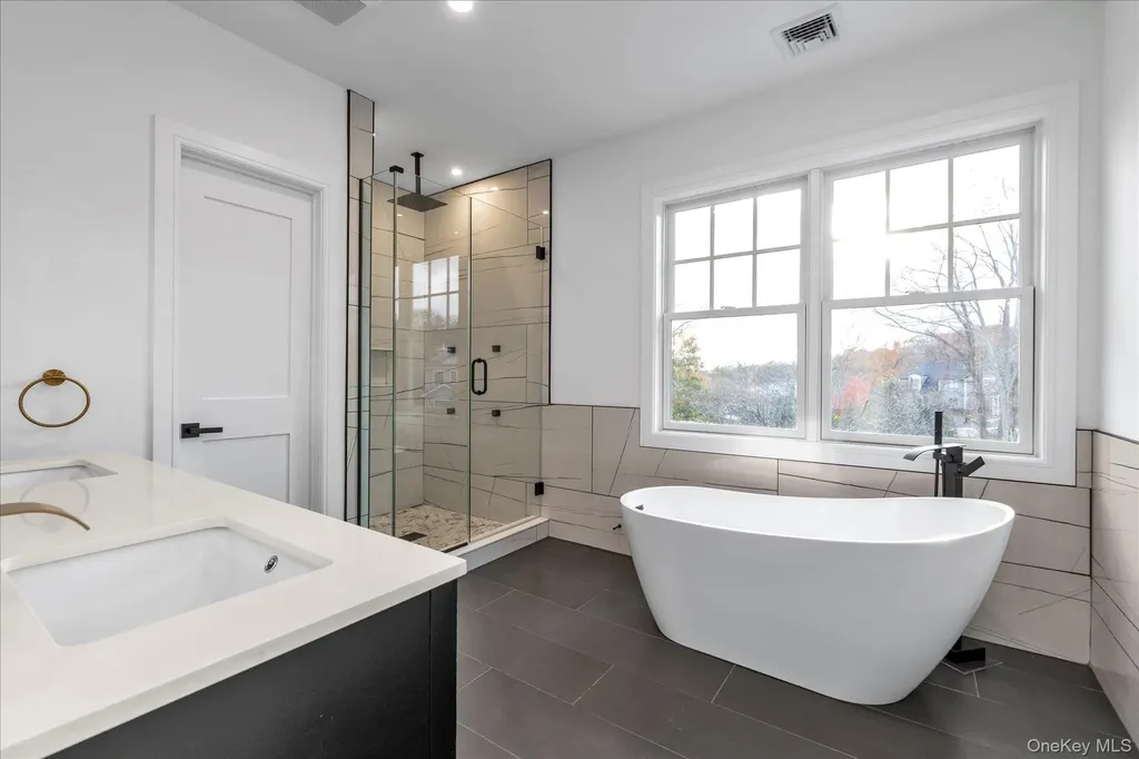 34 Calumet Drive Dix Hills NY 11746
