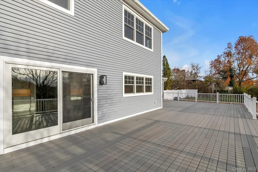 34 Calumet Drive Dix Hills NY 11746