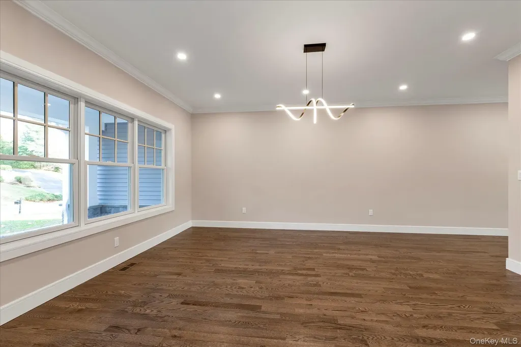 34 Calumet Drive Dix Hills NY 11746