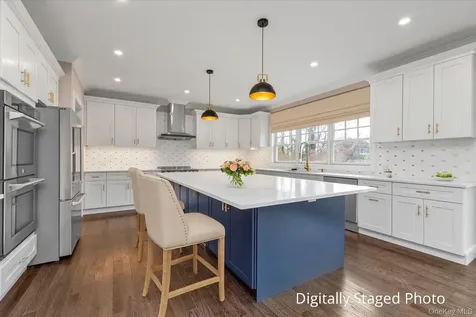 34 Calumet Drive Dix Hills NY 11746