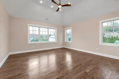 34 Calumet Drive Dix Hills NY 11746