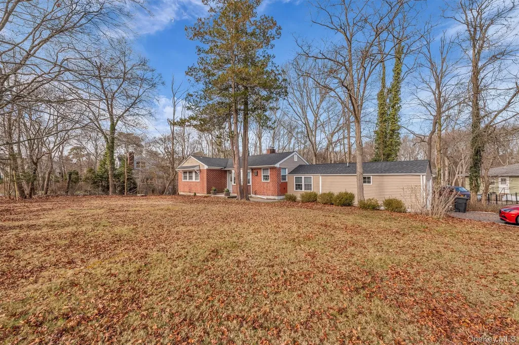 164 Donegan Avenue East Patchogue NY 11772