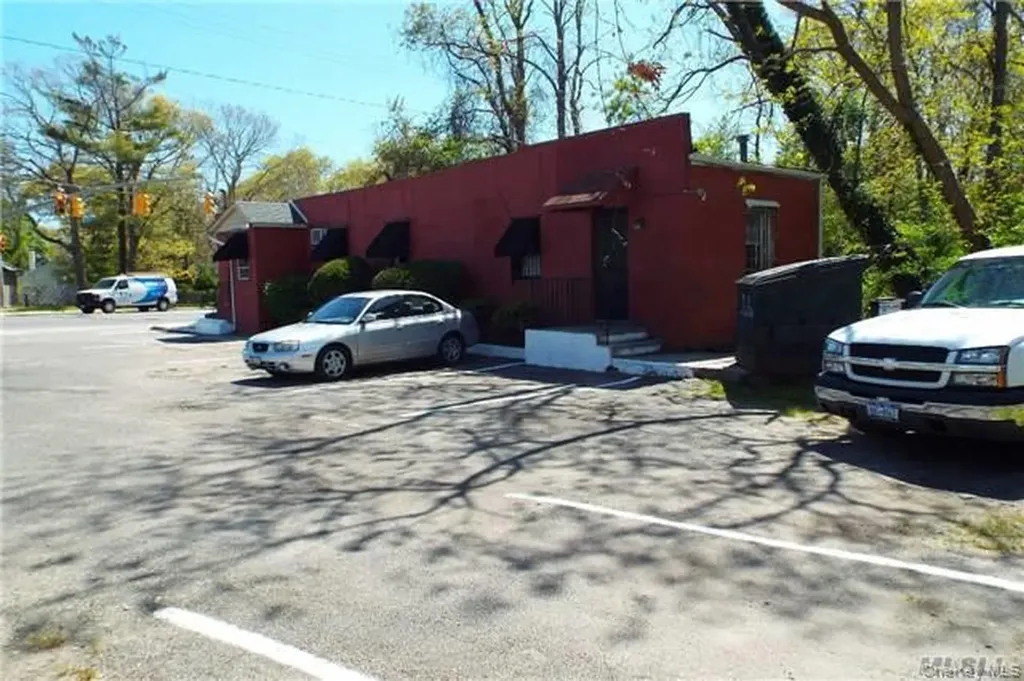 421 Commack Road Mastic Beach NY 11951