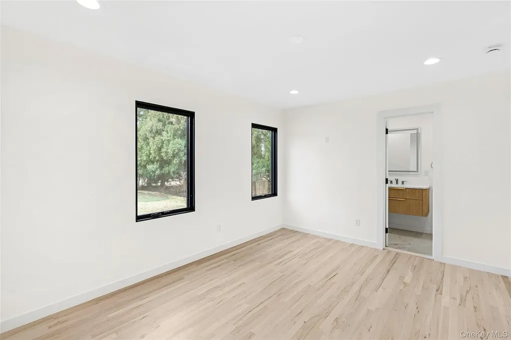 3 Shore Lane Westhampton NY 11977