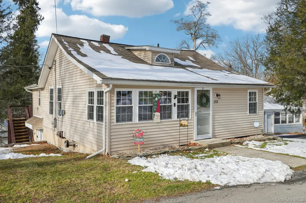 252 East Drive Walden NY 12586