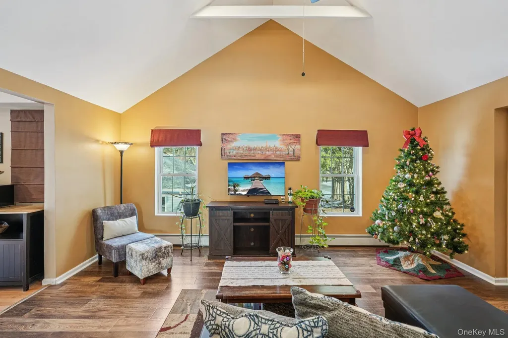 252 East Drive Walden NY 12586