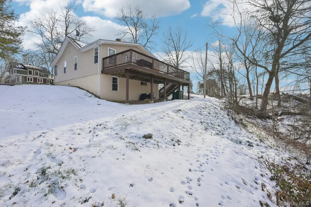 252 East Drive Walden NY 12586