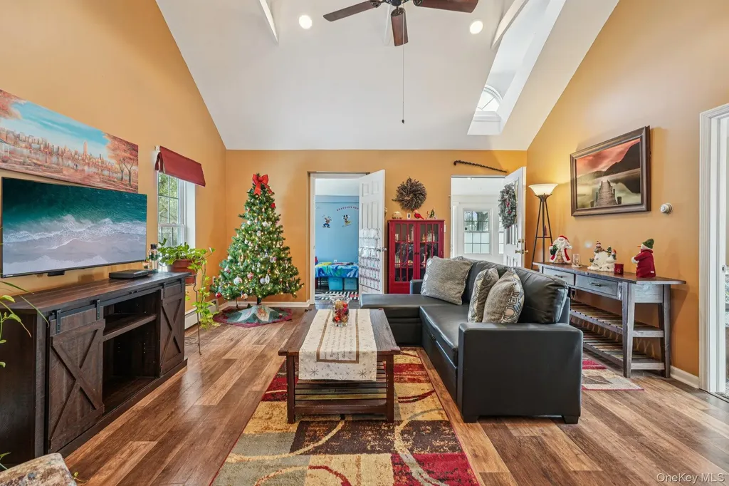 252 East Drive Walden NY 12586