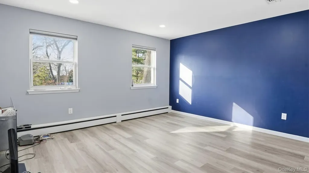 8 Hamilton Place Lake Grove NY 11755