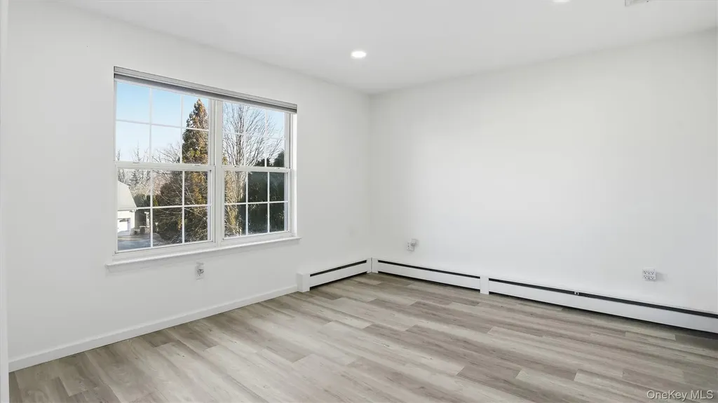 8 Hamilton Place Lake Grove NY 11755