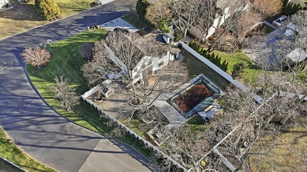 8 Hamilton Place Lake Grove NY 11755