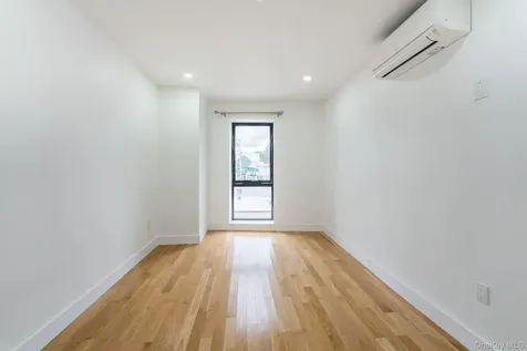165-02 Sanford Avenue Flushing NY 11358
