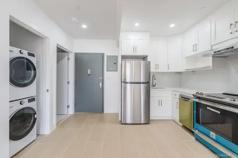 165-02 Sanford Avenue Flushing NY 11358