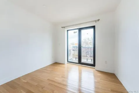 165-02 Sanford Avenue Flushing NY 11358