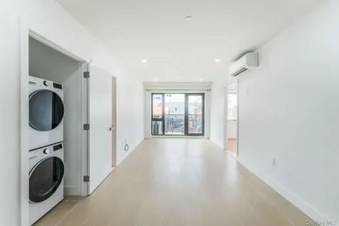 165-02 Sanford Avenue Flushing NY 11358