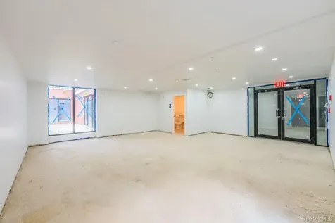 165-02 Sanford Avenue Flushing NY 11358