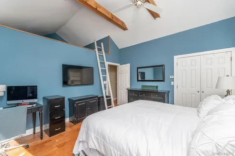 735 Aka 718 Wiggins Wiggins Street Greenport NY 11944