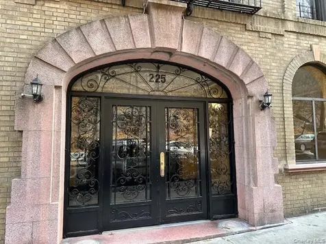 225 Bennett Avenue New York (manhattan) NY 10040