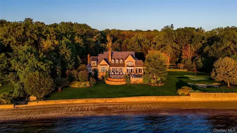 200# Centre Island Road Centre Island NY 11771