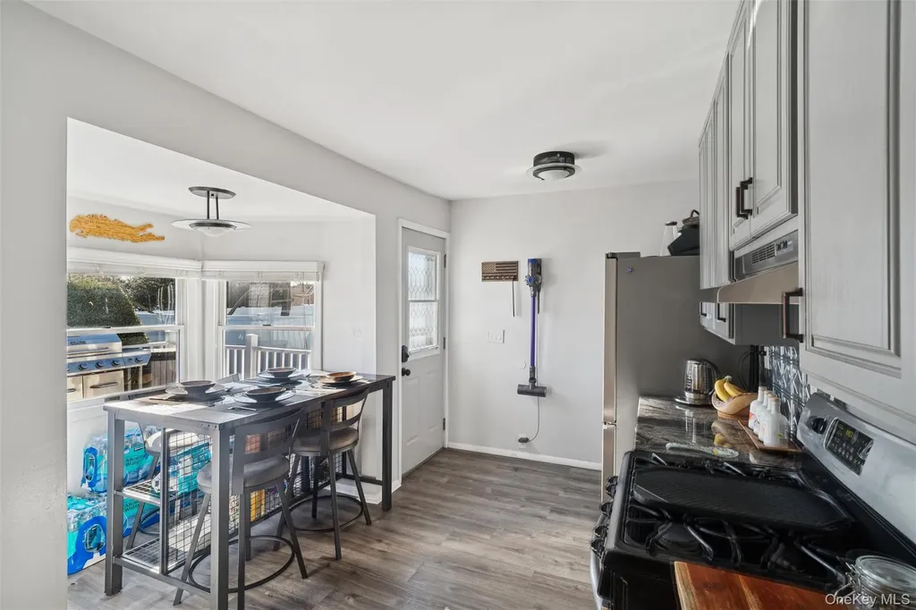 484 18th Street West Babylon NY 11704