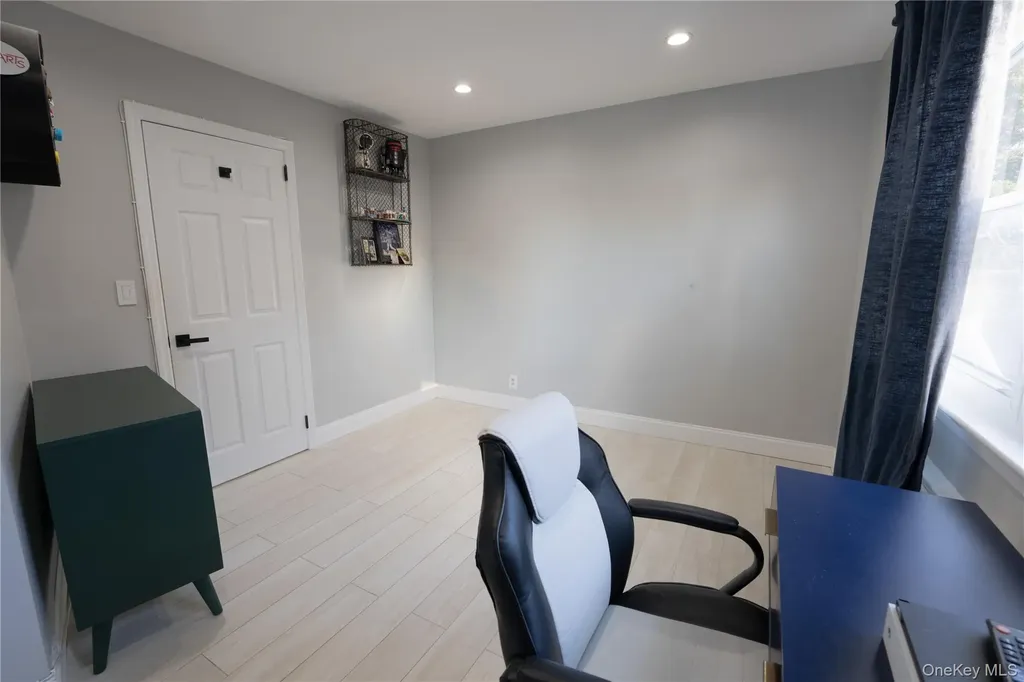 275 Longvue Terrace Yonkers NY 10710