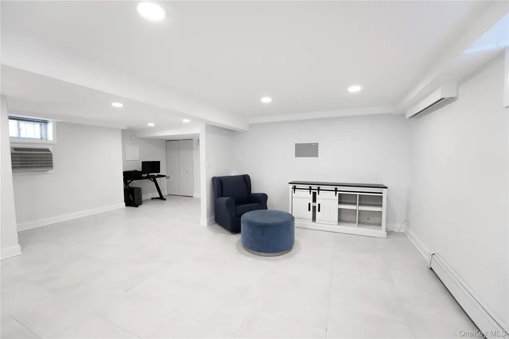 275 Longvue Terrace Yonkers NY 10710
