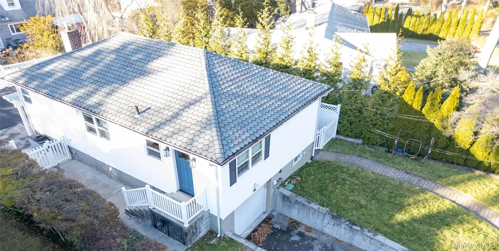 275 Longvue Terrace Yonkers NY 10710