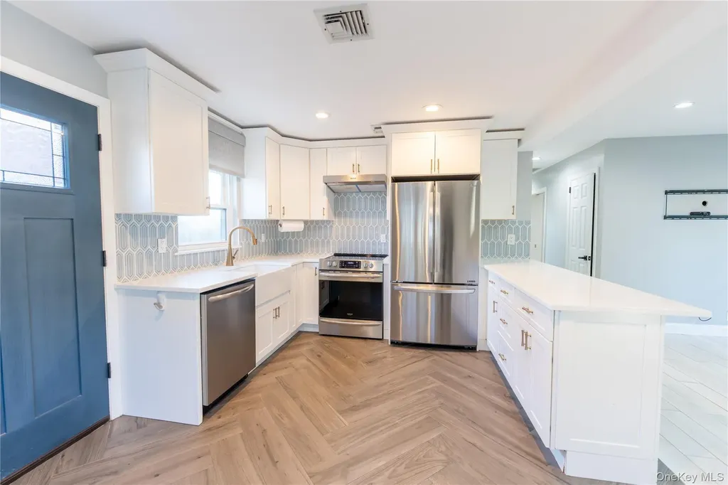 275 Longvue Terrace Yonkers NY 10710