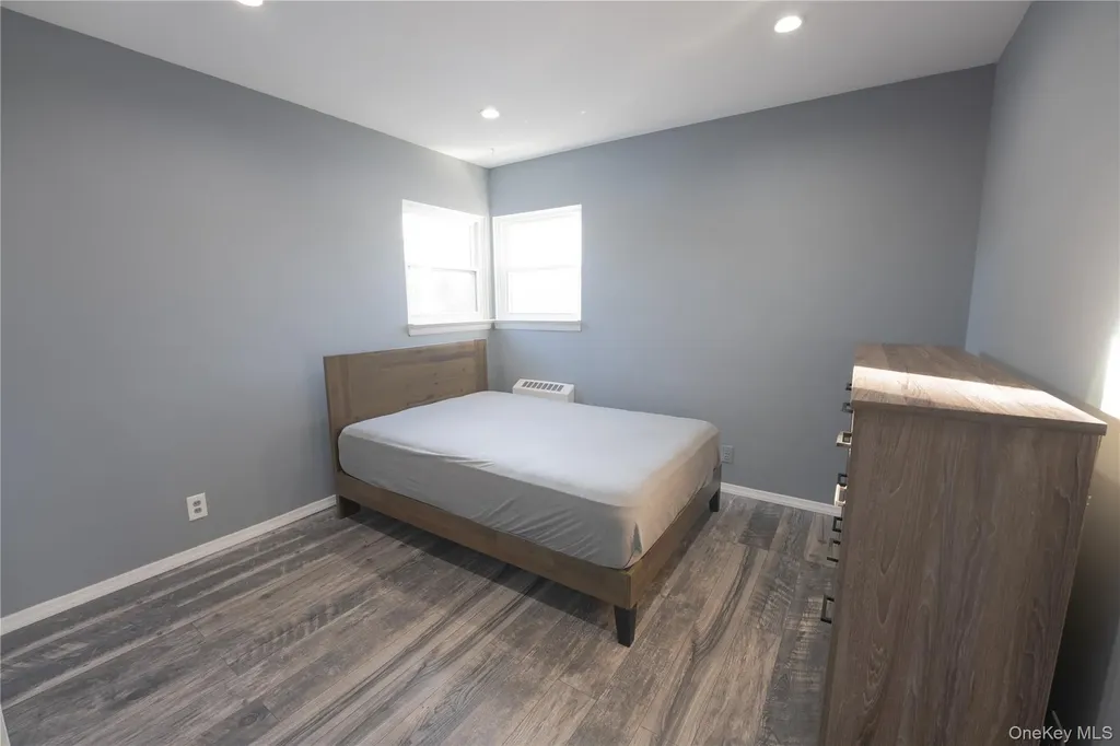 275 Longvue Terrace Yonkers NY 10710