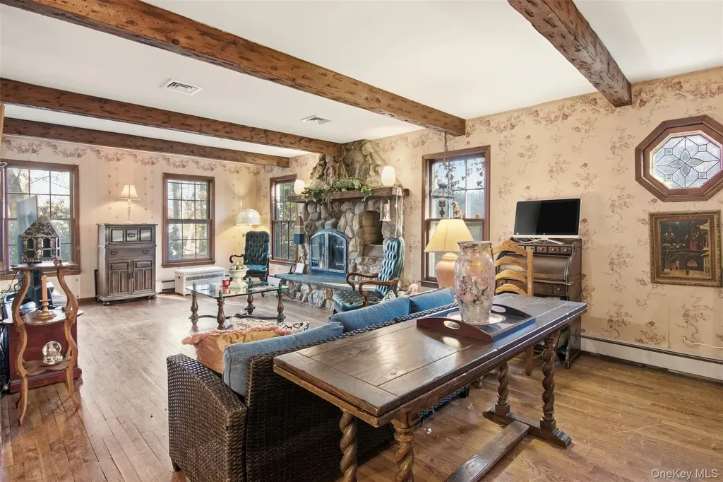 105 Rustic Road Port Jefferson NY 11777