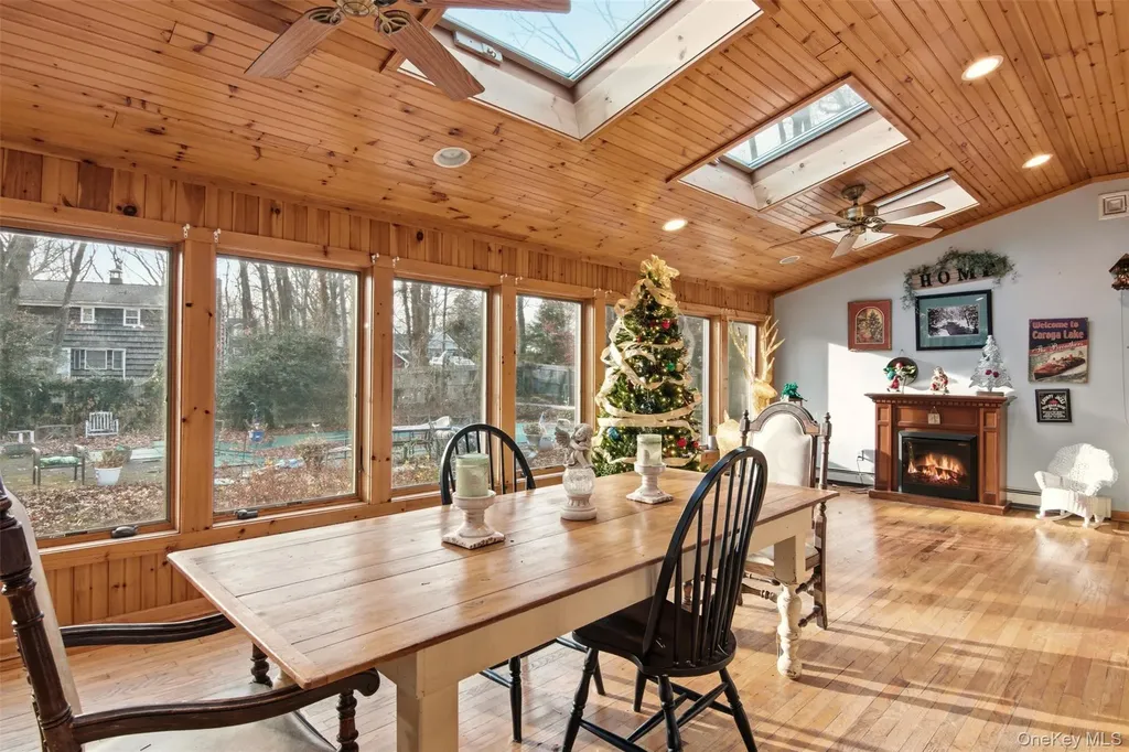 105 Rustic Road Port Jefferson NY 11777