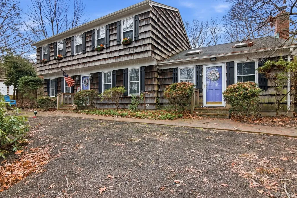 105 Rustic Road Port Jefferson NY 11777