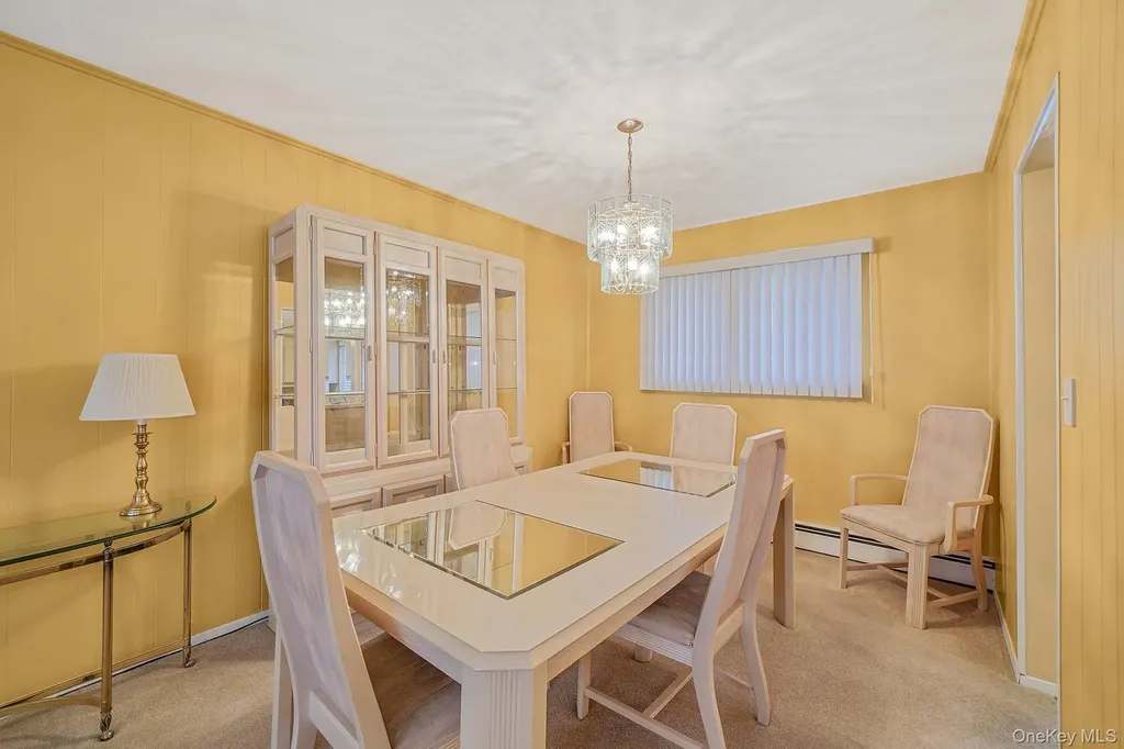 126 W 3rd Street Deer Park NY 11729
