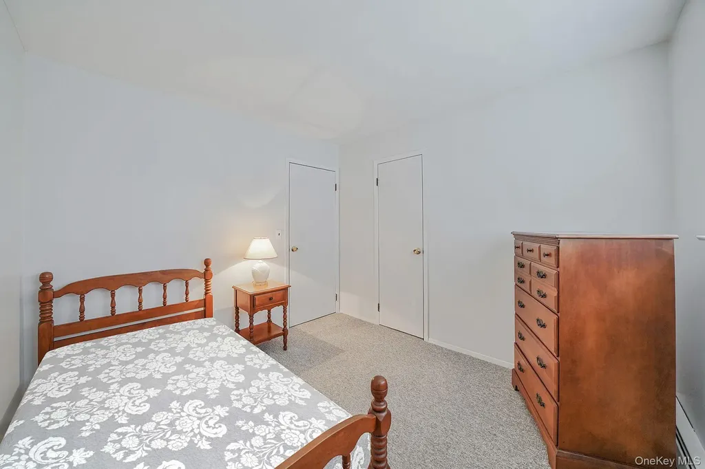 126 W 3rd Street Deer Park NY 11729