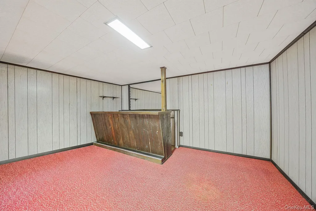 126 W 3rd Street Deer Park NY 11729