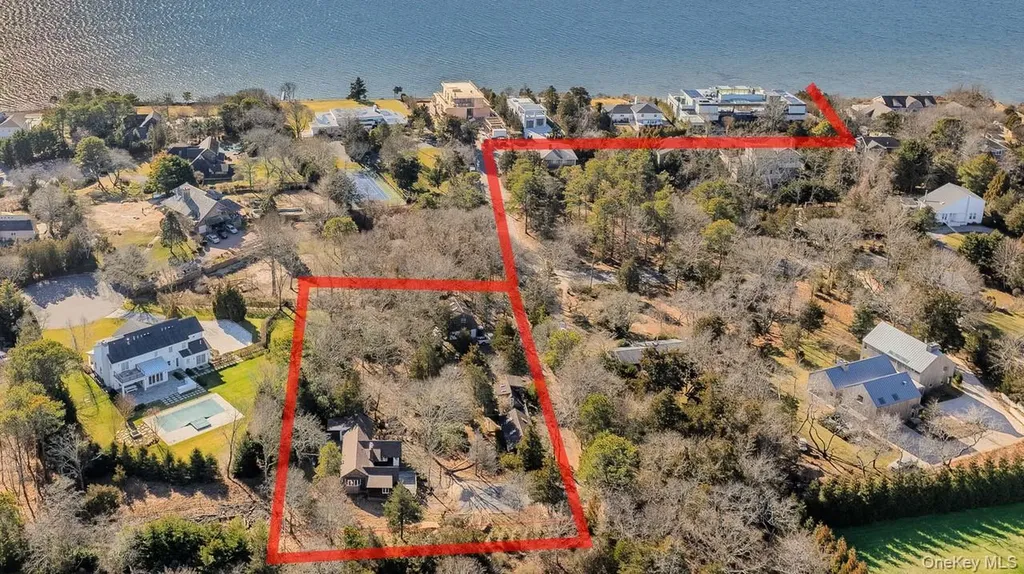 39 Cedar Drive Southampton NY 11968