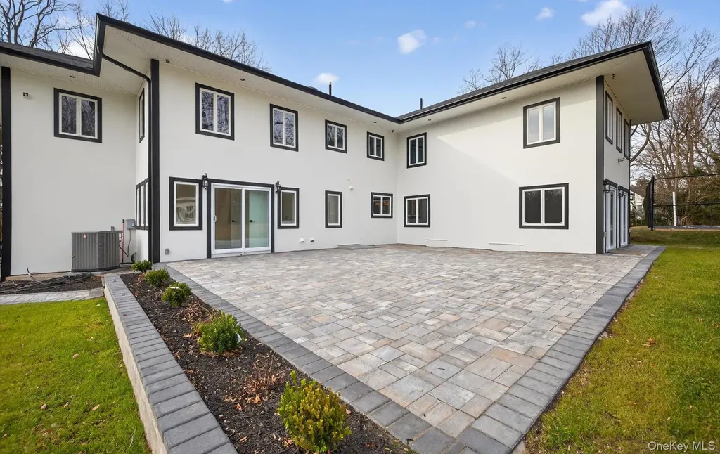 369 Vanderbilt Parkway Dix Hills NY 11746