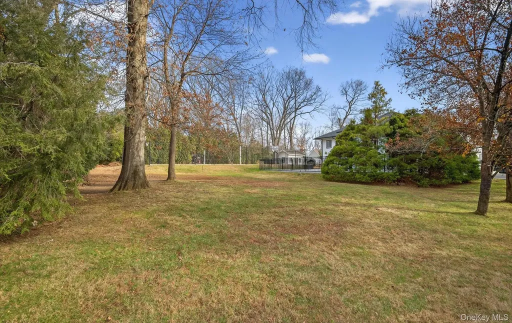 369 Vanderbilt Parkway Dix Hills NY 11746