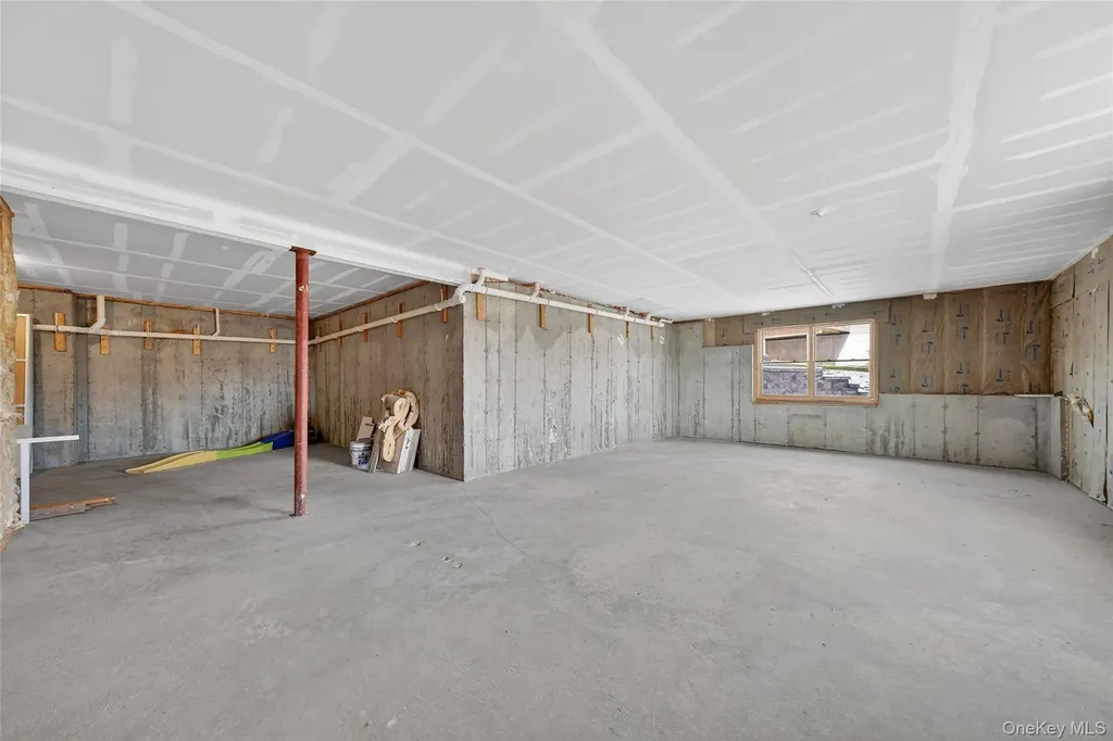 22 Lionel Passage Monroe NY 10950
