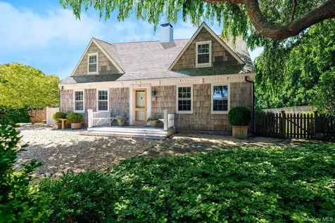 94 Post Lane Southampton NY 11968